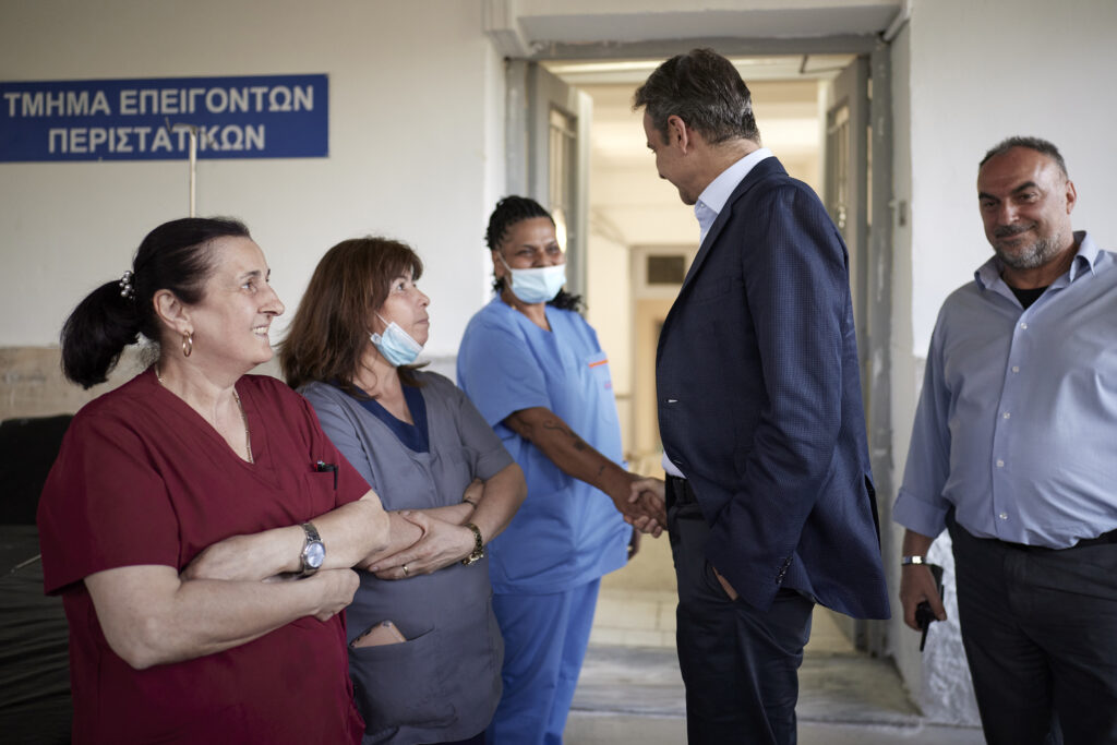 Μητσοτάκης και Γεωργιάδης στον Ευαγγελισμό: Τεχνολογία στην υπηρεσία του ασθενή