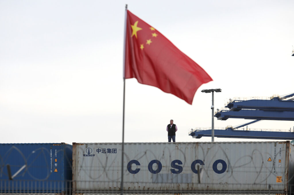 Reuters: Ανοίγουν θέμα Πειραιά και Cosco οι Αμερικανοί