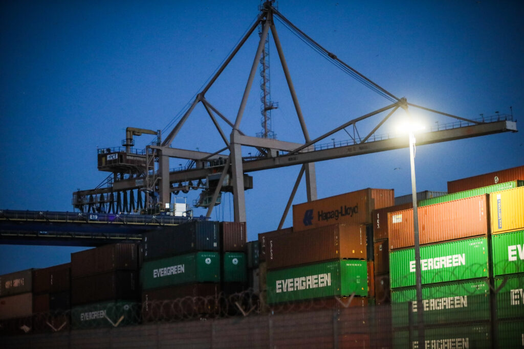 ΕΛΣΤΑΤ: Μείωση 31