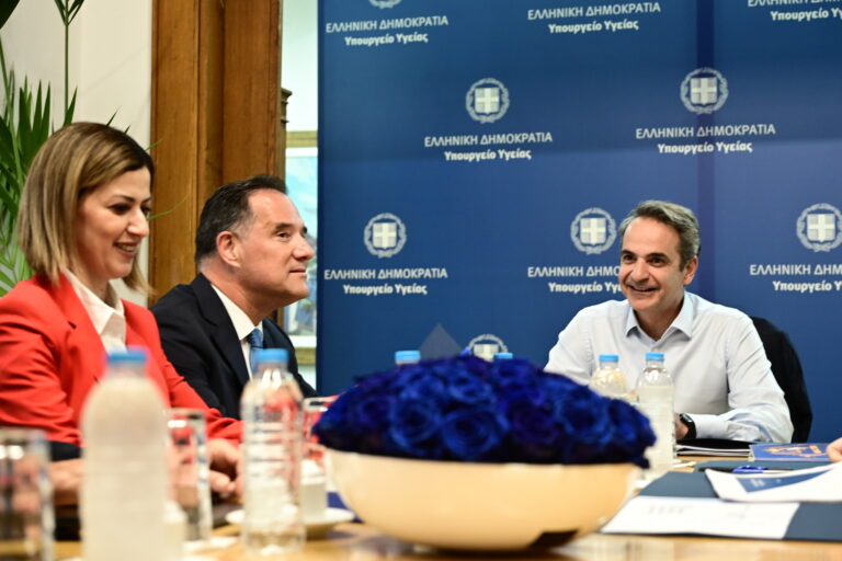 Μητσοτάκης  από το υπουργείο Υγείας:  Από τις 15 Ιουλίου ξεκινά ο τετραψήφιος αριθμός 1566 για θέματα του ΕΣΥ