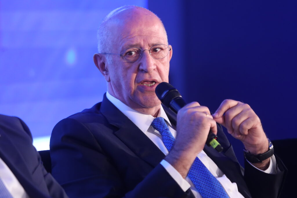 Πρόεδρος ΣΕΒ: «Το ζητούμενο δεν είναι να δουλεύουμε περισσότερο