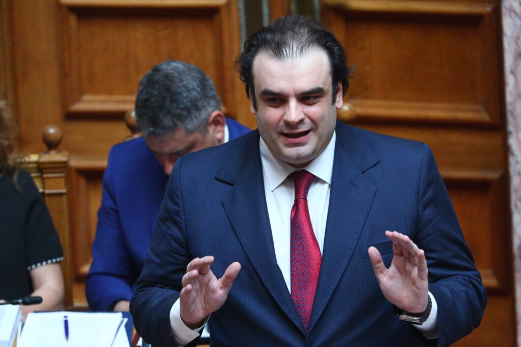 Πιερρακάκης για την τροπολογία ΠΑΣΟΚ: «Άμα θέλετε να κλείσετε τις τράπεζες