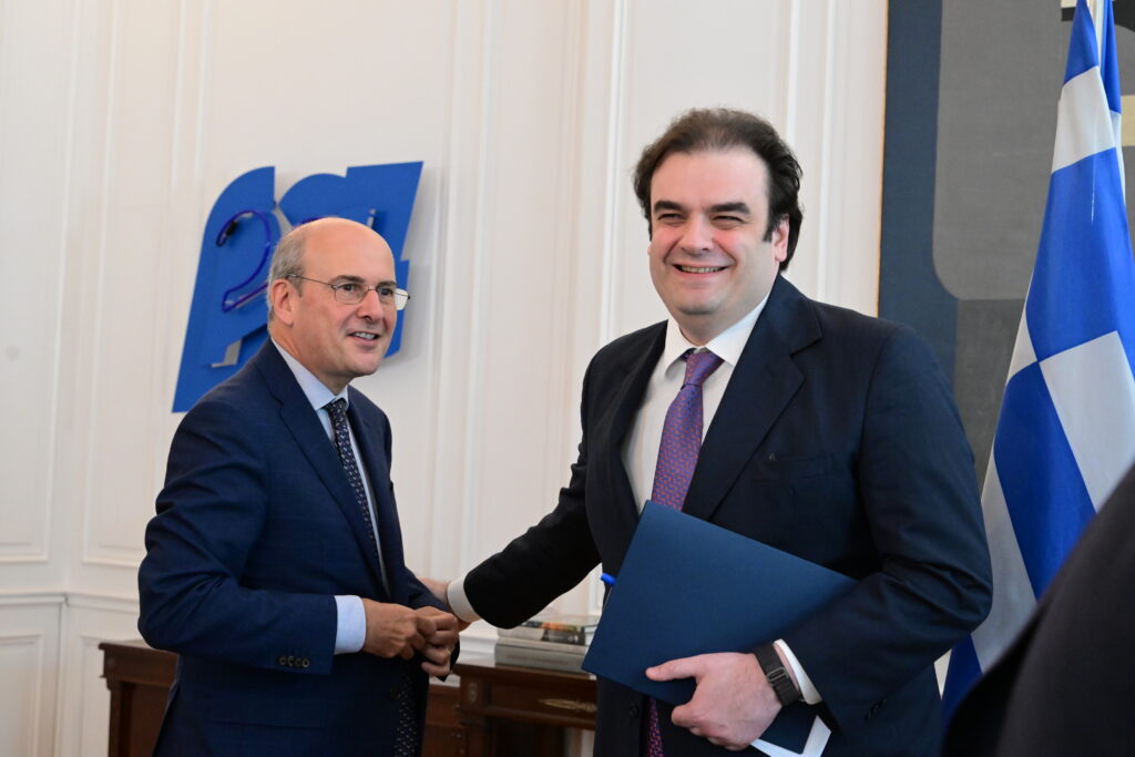 ΥΠΟΙΚ: Αυτοί είναι οι 83 φόροι που έχουν μειωθεί από το 2019