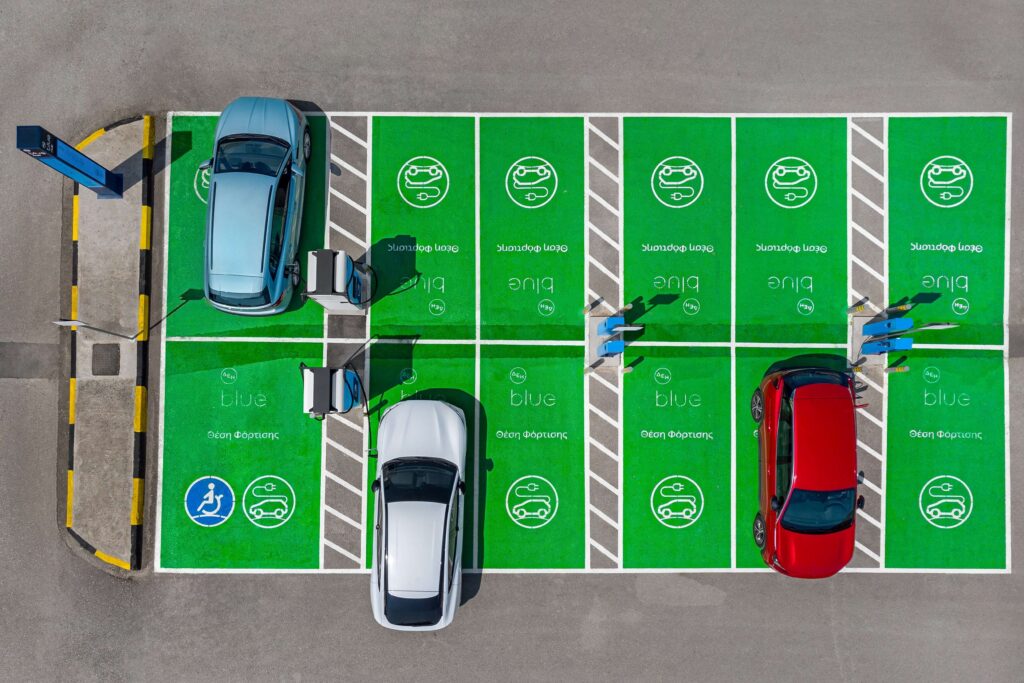 Τέσσερα χρόνια ΔΕΗ blue: «Οδηγεί» το μέλλον της ηλεκτροκίνησης συμβάλλοντας σημαντικά στην μετάβαση προς τη βιώσιμη κινητικότητα