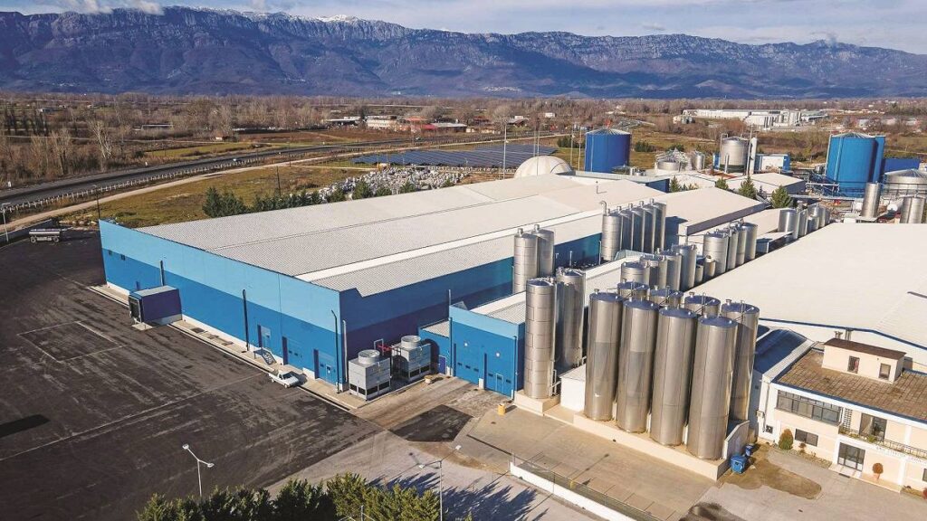 Η ΔΩΔΩΝΗ περνά στα Ελληνικά Γαλακτοκομεία — Τι αλλάζει στην αγορά γάλακτος