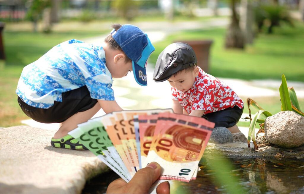 Επίδομα Παιδιού – Α21: Ανοίγει την Τρίτη η πλατφόρμα για υποβολή αιτήσεων