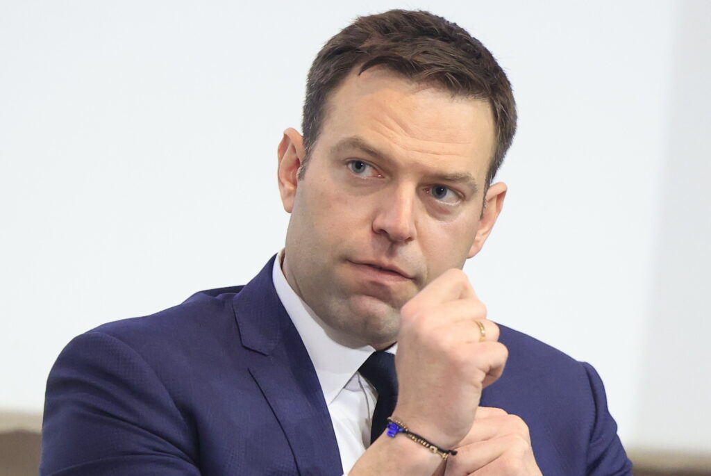 Κίνημα Δημοκρατίας: Η έκθεση Καρώνη δεν κλείνει την υπόθεση Τεμπών – Δεν θα ανεχτούμε την εργαλειοποίηση και διαστρέβλωση