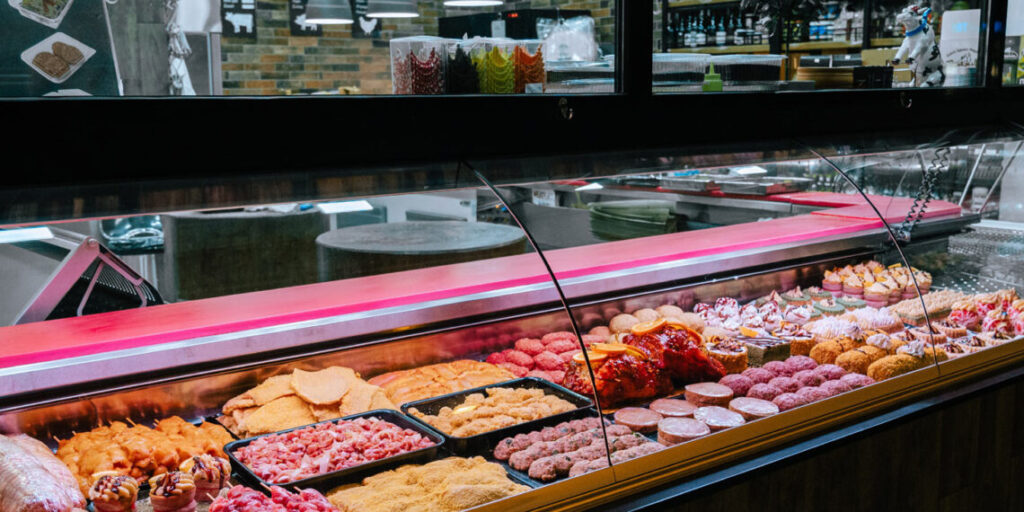 Κρέας από «χρυσάφι»: Ρεκόρ τριετίας στις αυξήσεις τιμών – Δεν βρίσκουν ανάσα τα νοικοκυριά