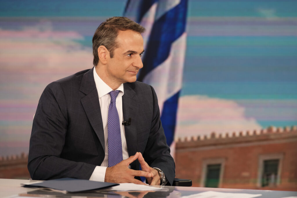 Μητσοτάκης: «Θα αναθεωρήσουμε το άρθρο 103 του Συντάγματος για τη μονιμότητα των δημοσίων υπαλλήλων» (Βίντεο)