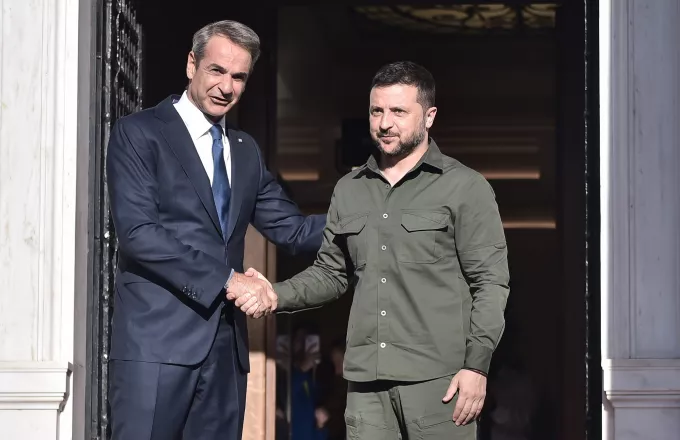 Τηλεφωνική επικοινωνία Μητσοτάκη – Ζελένσκι: Πρόσκληση στην Οδησσό για τη Σύνοδο Ουκρανίας – Νοτιοανατολικής Ευρώπης