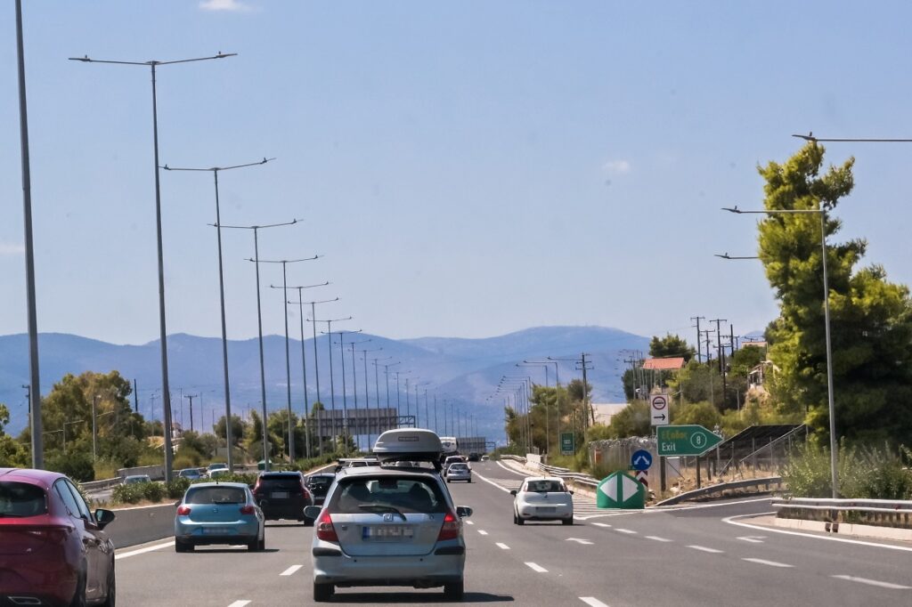 ΑΑΔΕ: Ολοκληρώθηκαν οι πρώτοι διασταυρωτικοί έλεγχοι – Απεστάλησαν ειδοποιήσεις σε ιδιοκτήτες ανασφάλιστων οχημάτων