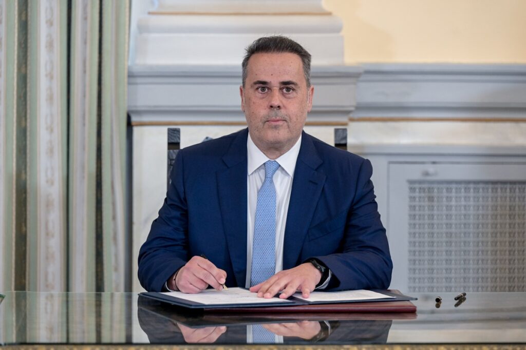 Ερώτηση 11 βουλευτών της ΝΔ προς το ΥΠΕΝ για τις τιμές στο ρεύμα – Ποιοι την υπογράφουν