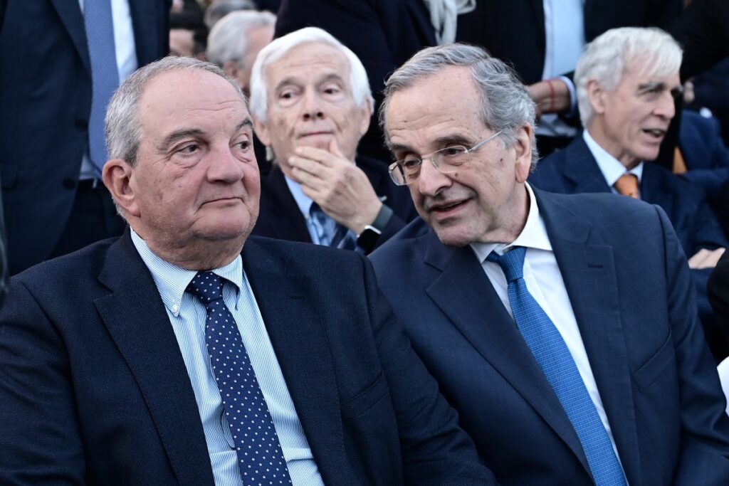 Επιστροφή στο Πολεμικό (και όχι μόνο) Μέτωπο: Καραμανλής και Σαμαράς ξαναχτυπούν