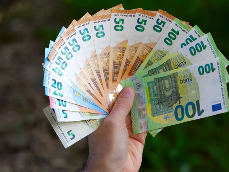 Ο «χάρτης» των πληρωμών από e-ΕΦΚΑ και ΔΥΠΑ