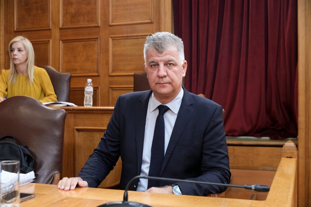 Εξεταστική για τον ΟΠΕΚΕΠΕ: Η κατάθεση Σημανδράκου «καίει» Αυγενάκη – Τι λέει για Μπρατάκο και Μπαμπασίδη