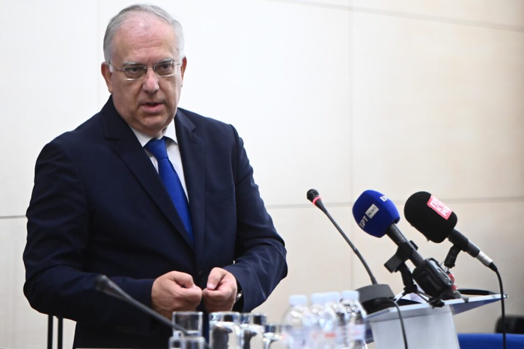 Θεοδωρικάκος: «Απλοποιούμε την υποδοχή και τη στήριξη των παραγωγικών επενδύσεων στην Ελλάδα»