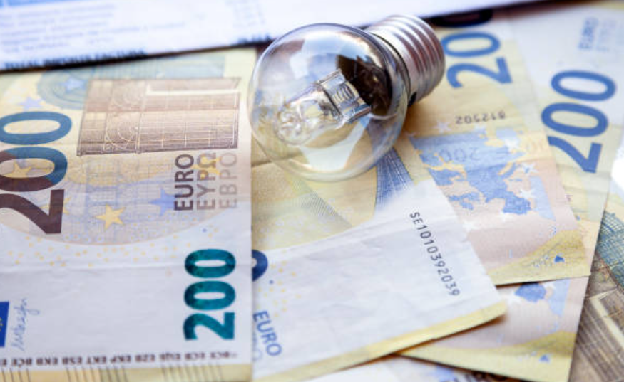 Στα προ κρίσης επίπεδα επιστρέφουν οι τιμές της ηλεκτρικής ενέργειας – Θετικός ο ρόλος των ΑΠΕ