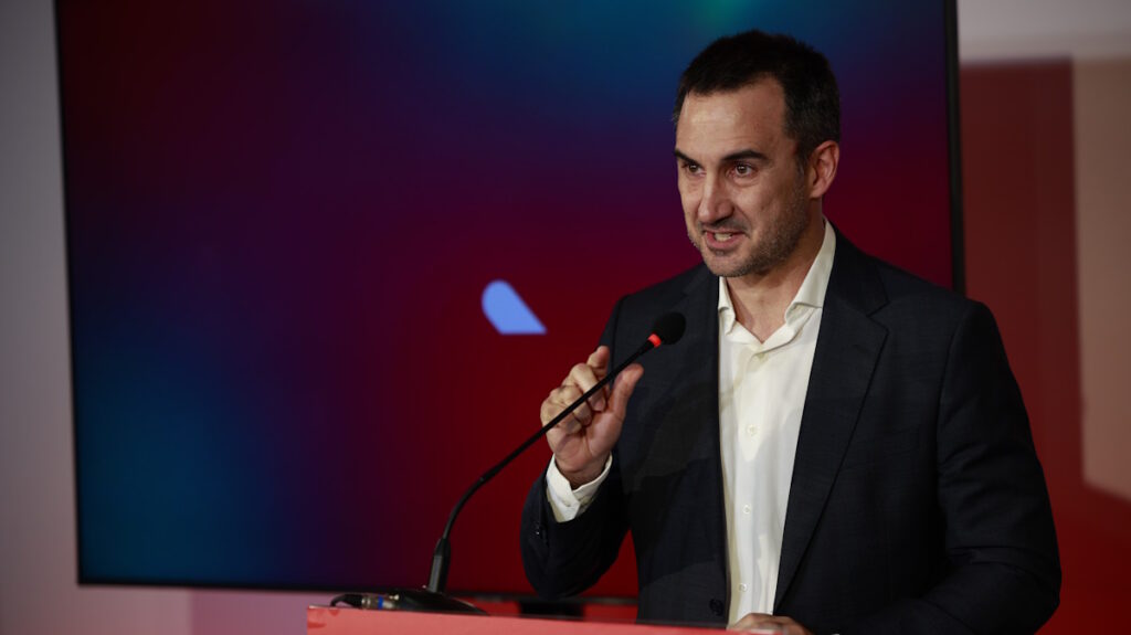 Τα «χώνει» στον ΣΥΡΙΖΑ η Νέα Αριστερά: «Πρώτα βγαίνει η ψυχή και μετά το χούι των διαρροών»