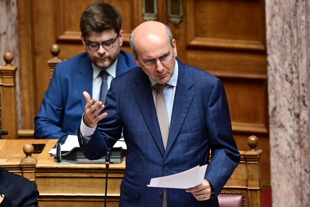 Χατζηδάκης για ΟΠΕΚΕΠΕ: Κυβερνητική πρωτοβουλία για επιστροφή των επιδοτήσεων από τους επιτήδειους